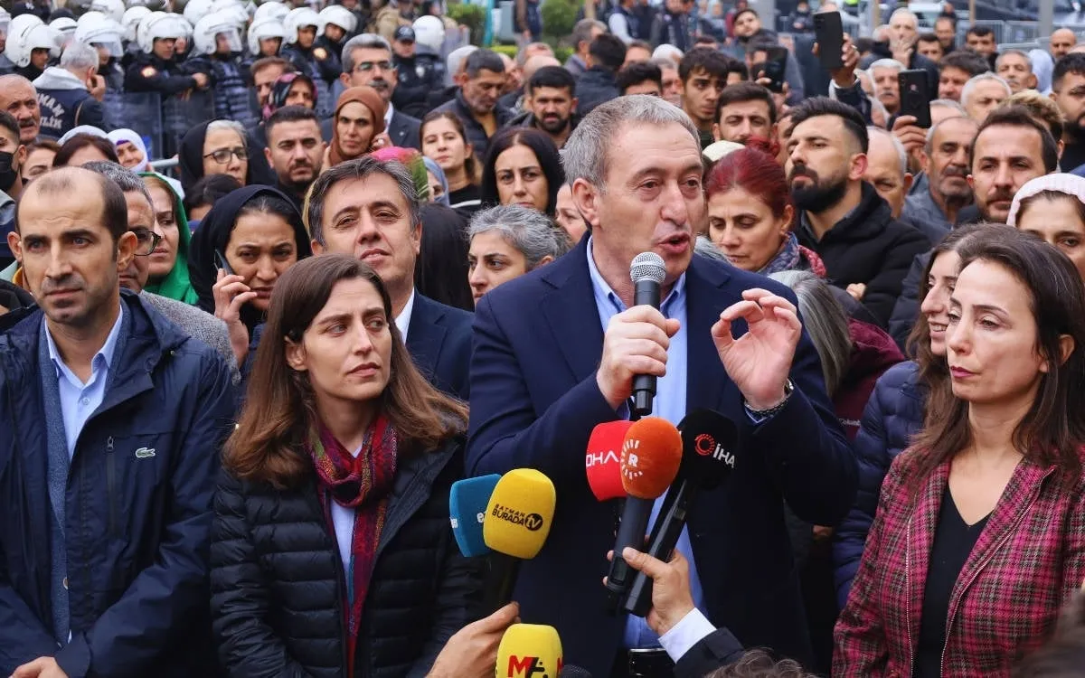 DEM Parti Eş Genel Başkanı Tuncer Bakırhan Siirt’e Geliyor