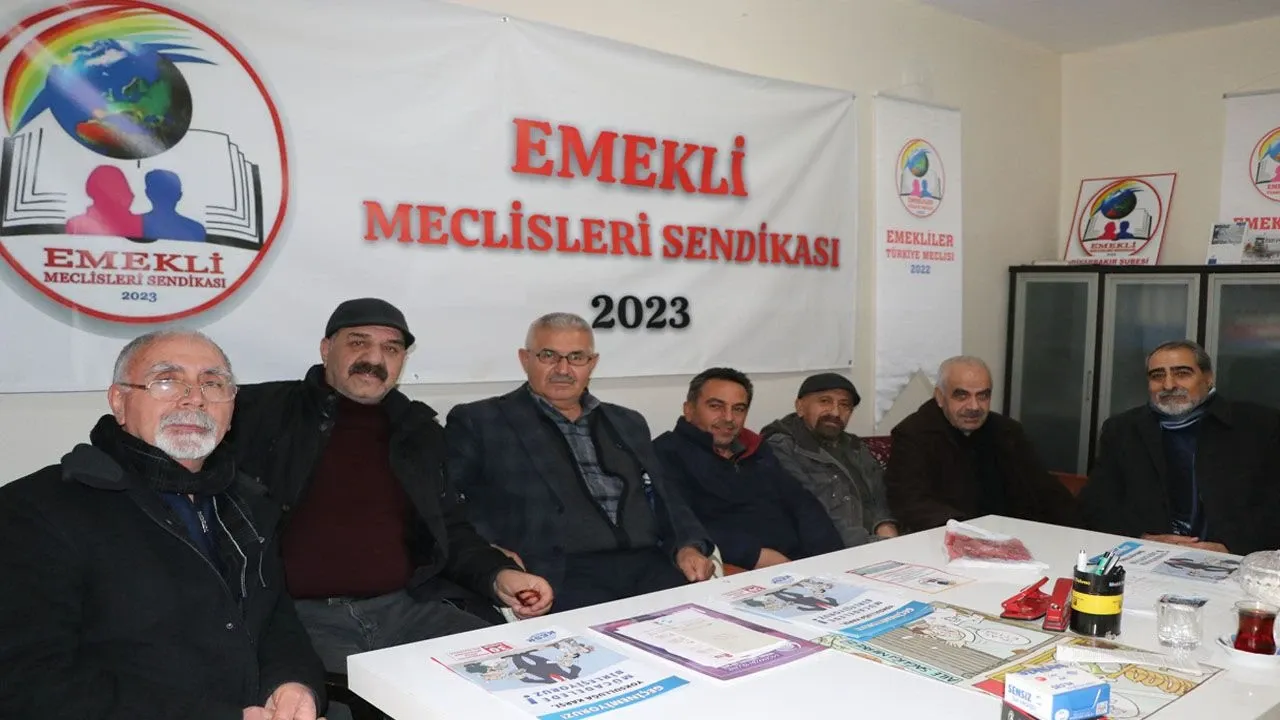 Diyarbakır’daki Emekliler Öfkeli: “İktidar Bizi Ölüme Terk Etti”