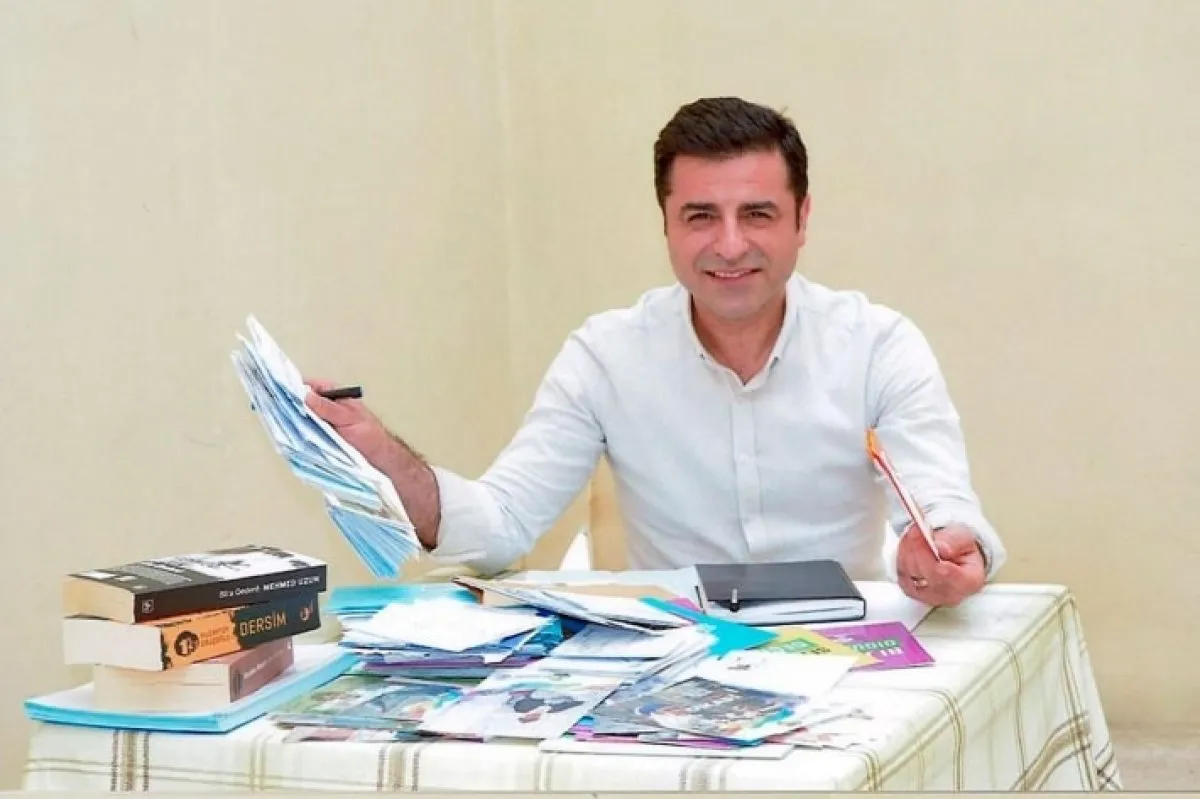 Demirtaş: “Barış Girişimlerine Bu Aşamada Her Türlü Desteği Sunarız”