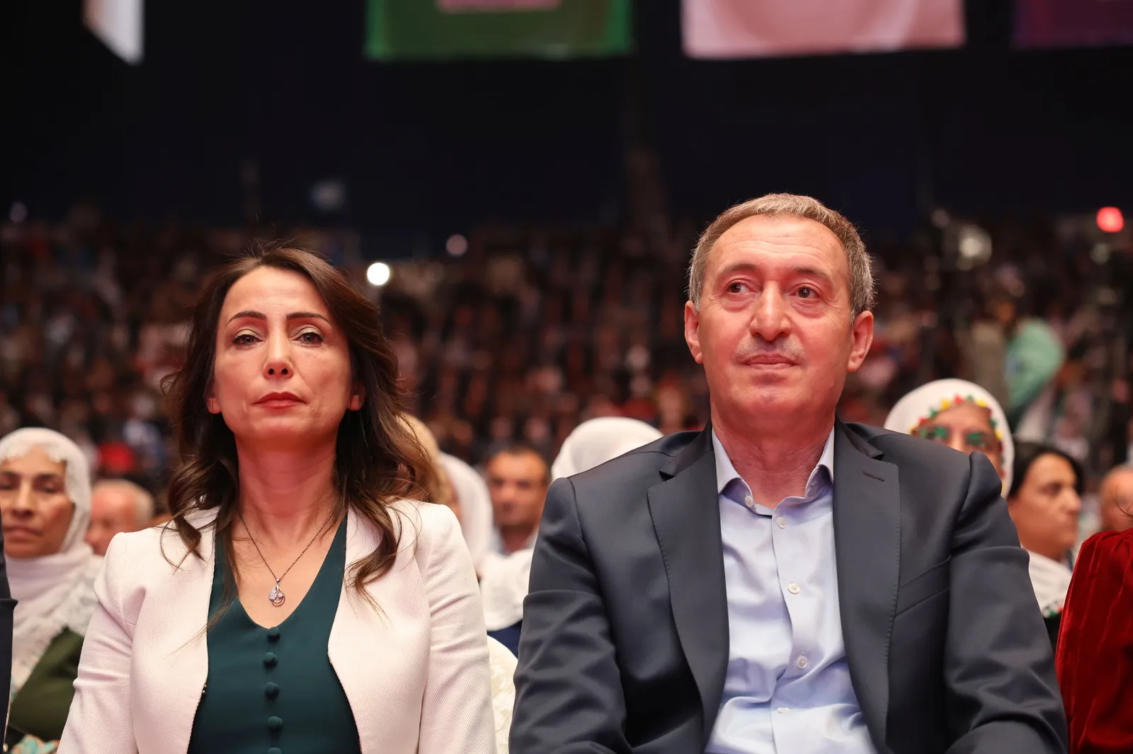 DEM Parti Eş Başkanları: Erdoğan'a Soruyoruz; Süreci Dinamitlemek mi İstiyorsunuz?