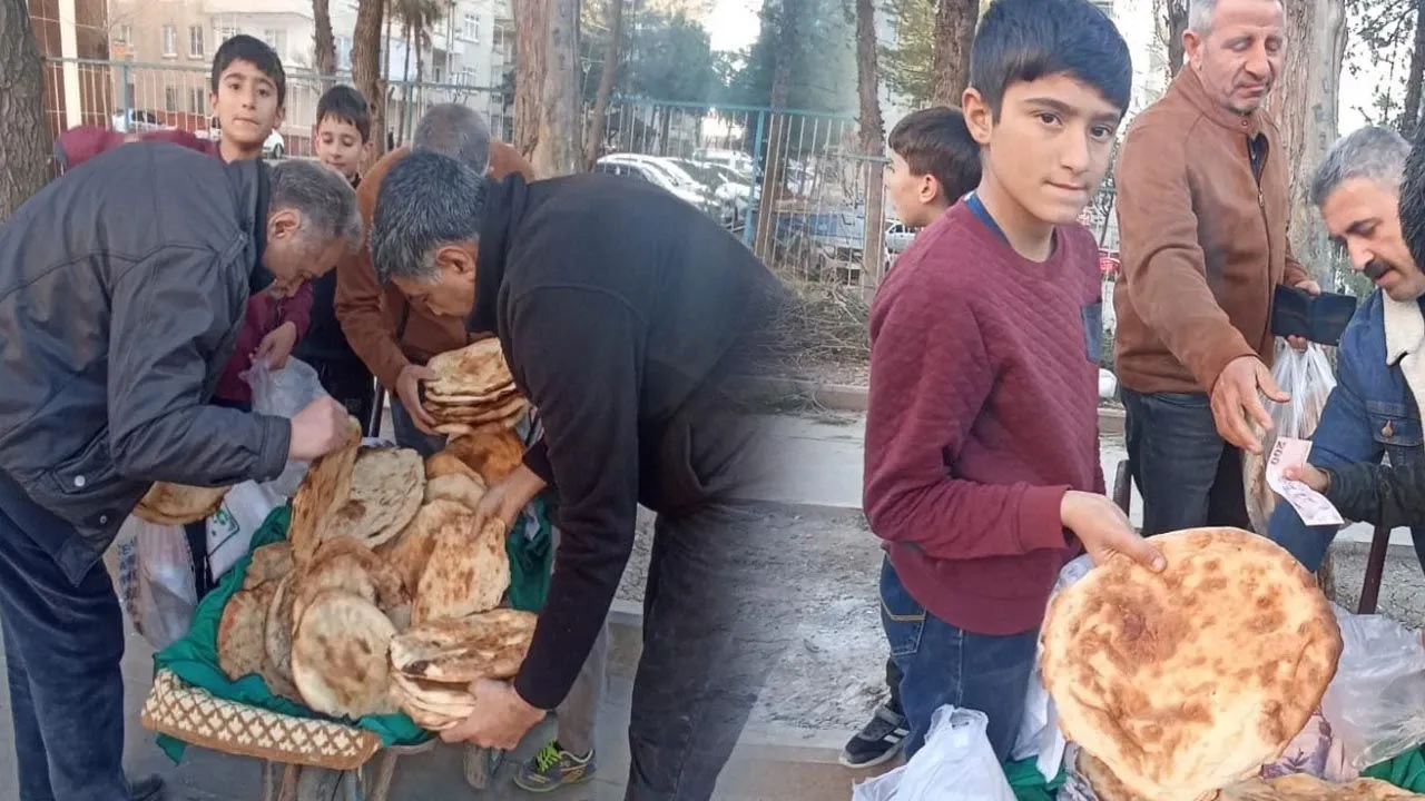 Diyarbakırlı Çocuk, Tandır Ekmeği ile Geçimini Sağlıyor