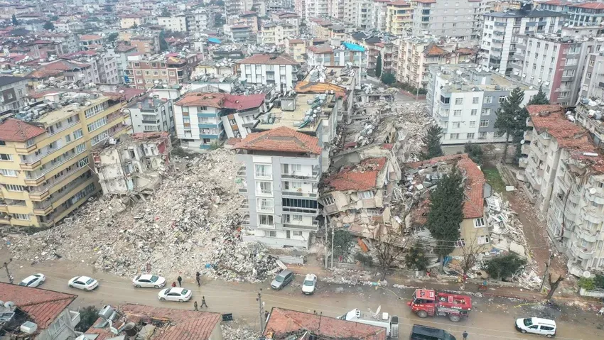 6 Şubat Müteahhitlerine Peş Peşe Tahliye