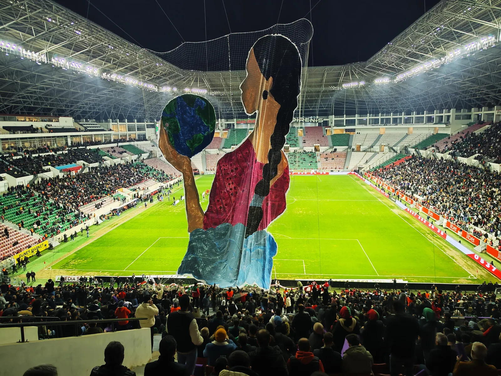 Amedspor’dan 8 Mart Dünya Kadınlar Günü Koreografisi