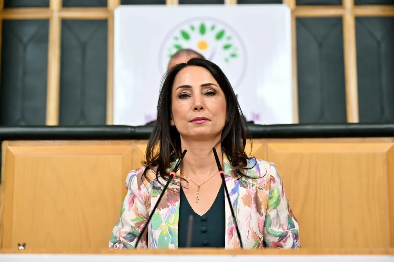 DEM Parti’li Hatimoğulları: “Sürecin Yasal ve Hukuki Adımları Acilen Atılmalı”