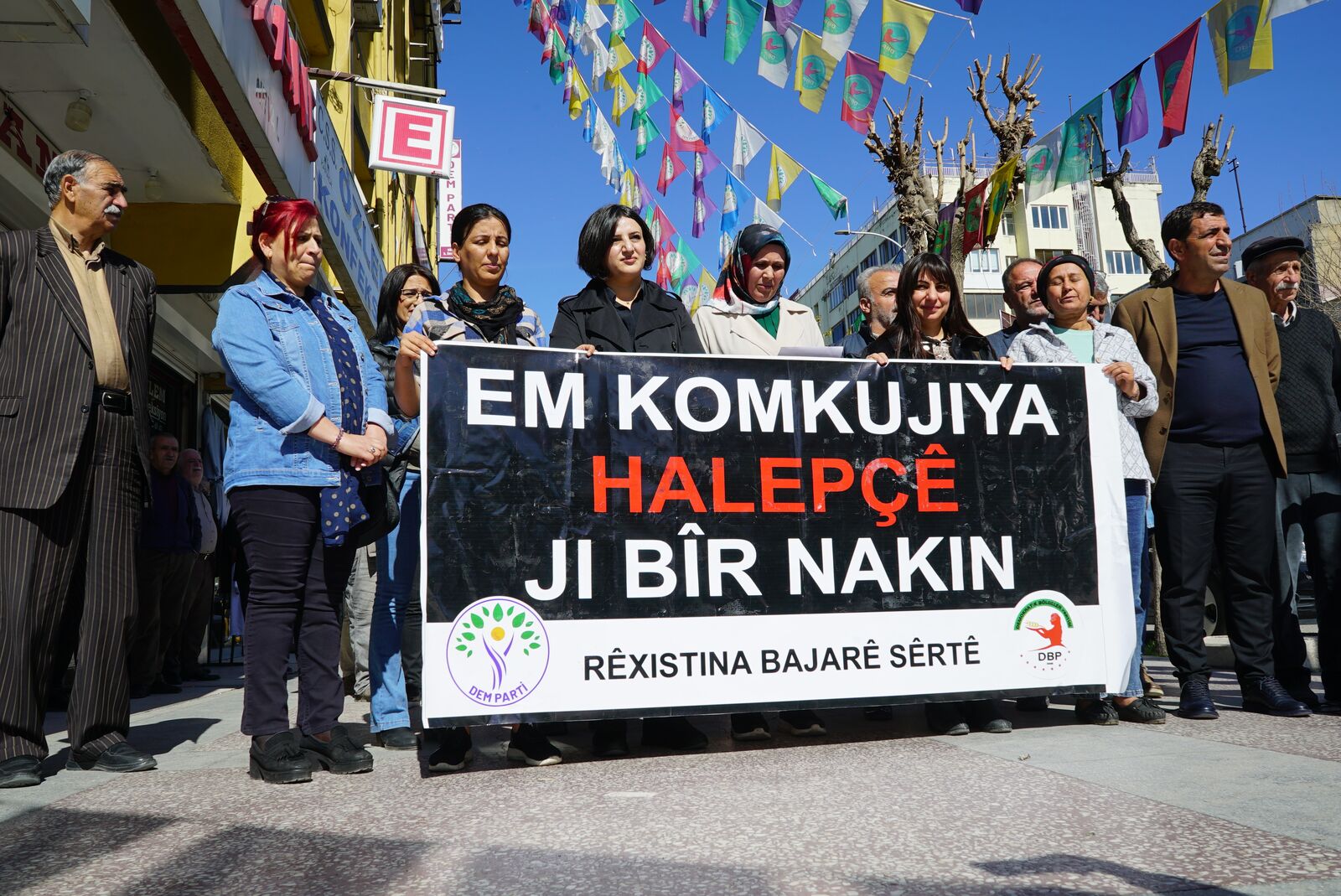 Halepçe Katliamı’nda Hayatını Kaybedenler Anıldı
