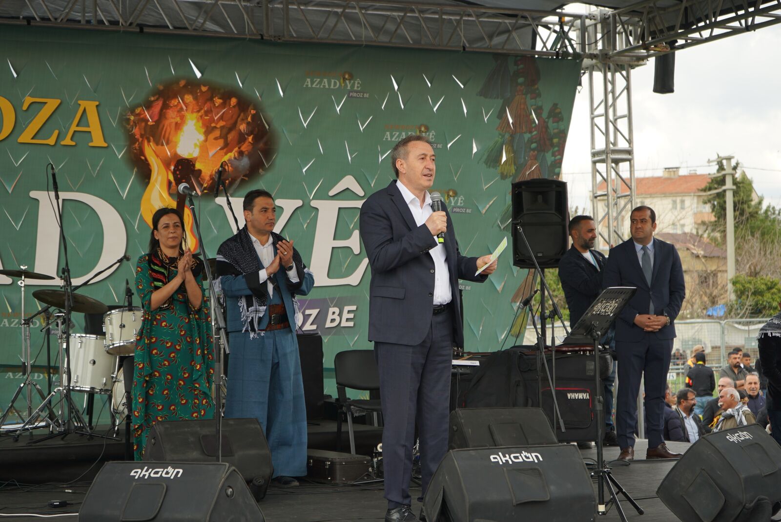 Bakırhan: “Hiçbir Dönemde Barışa ve Özgürlüğe Böylesine Yakın Bir Newroz Kutlamamıştık”