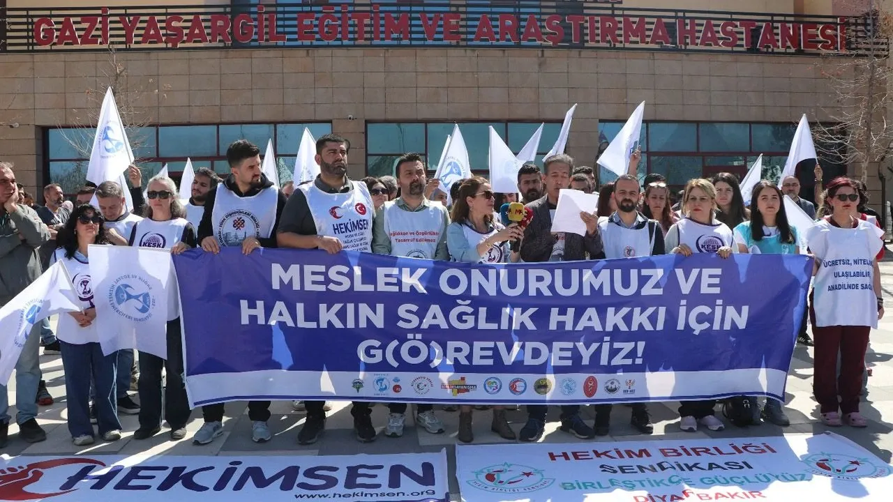 Sağlık Örgütleri 1 Günlük İş Bıraktı