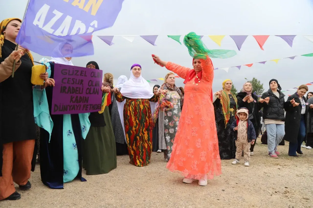 “Kadın Mücadelesi Demokratik Toplumun Anahtarıdır”