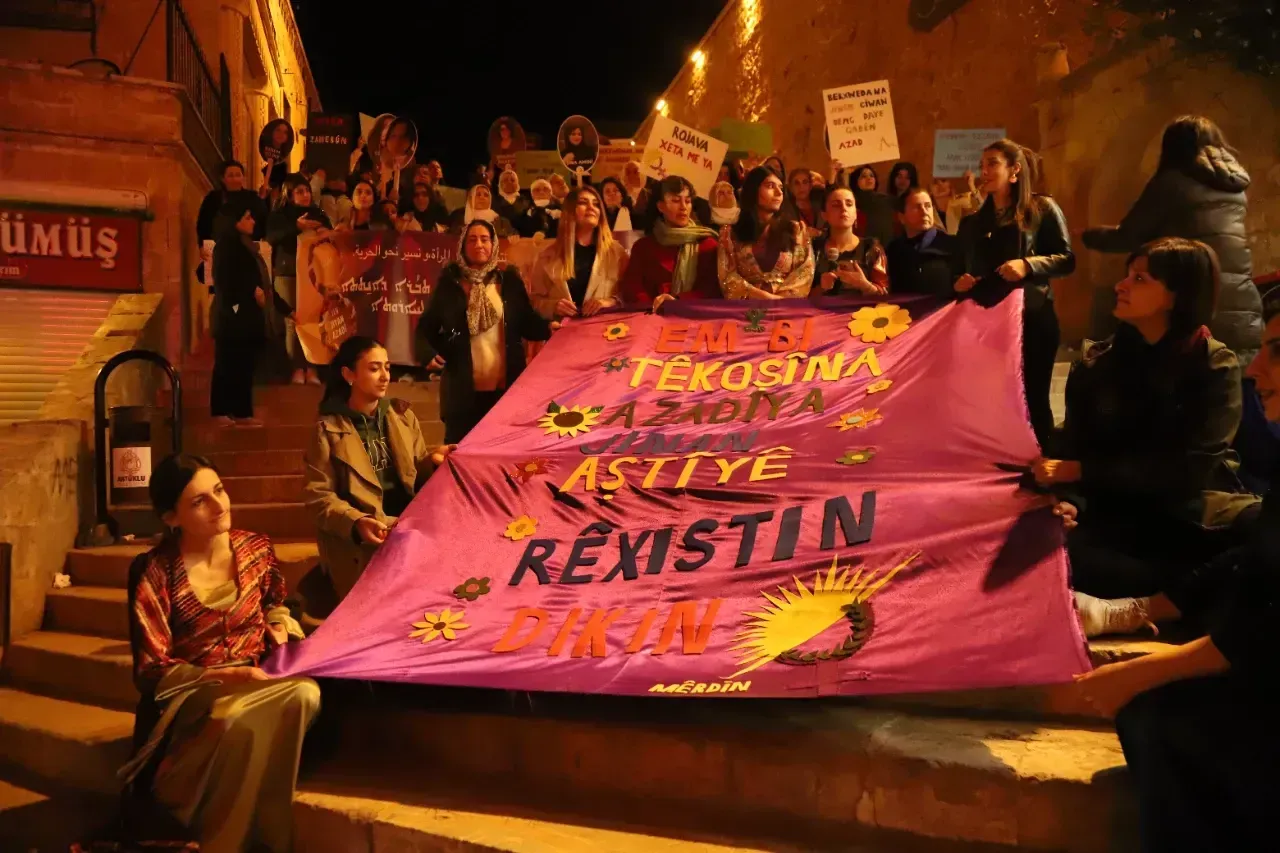 Kadınlardan Tarihi Mardin'de 8 Mart Gece Yürüyüşü