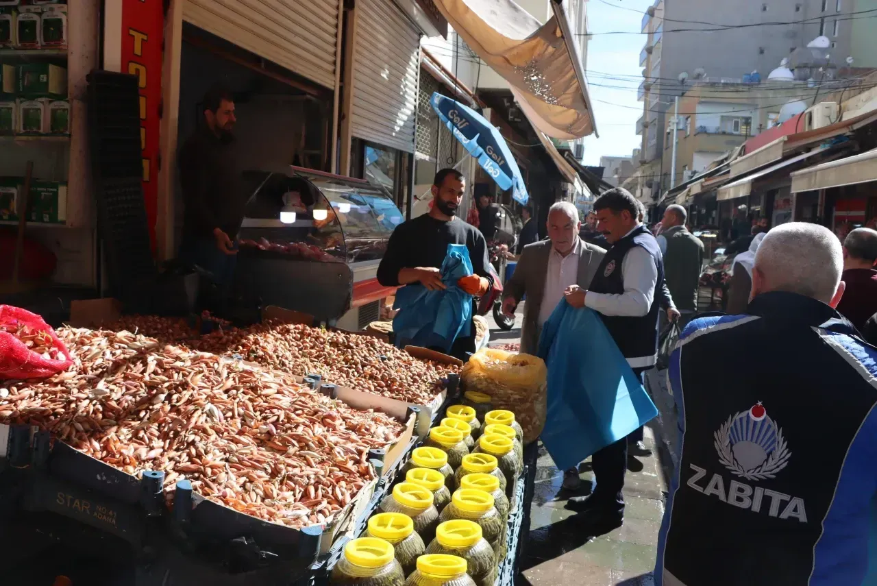 Bayram Öncesi Esnafa Temizlik Desteği