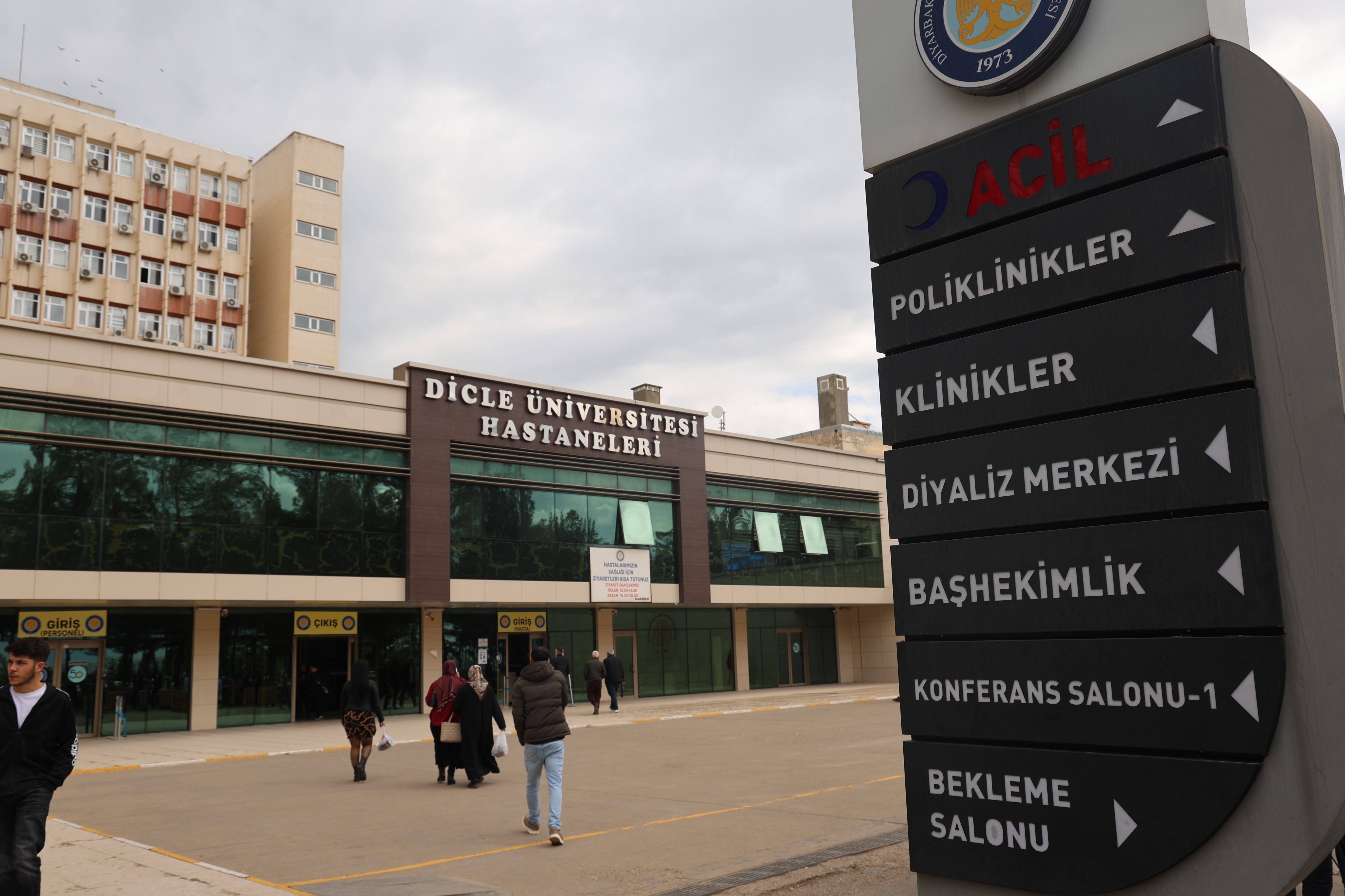 Ameliyat Ettiği Hastadan Kuyumcunun IBAN'ına Para Atmasını İstedi