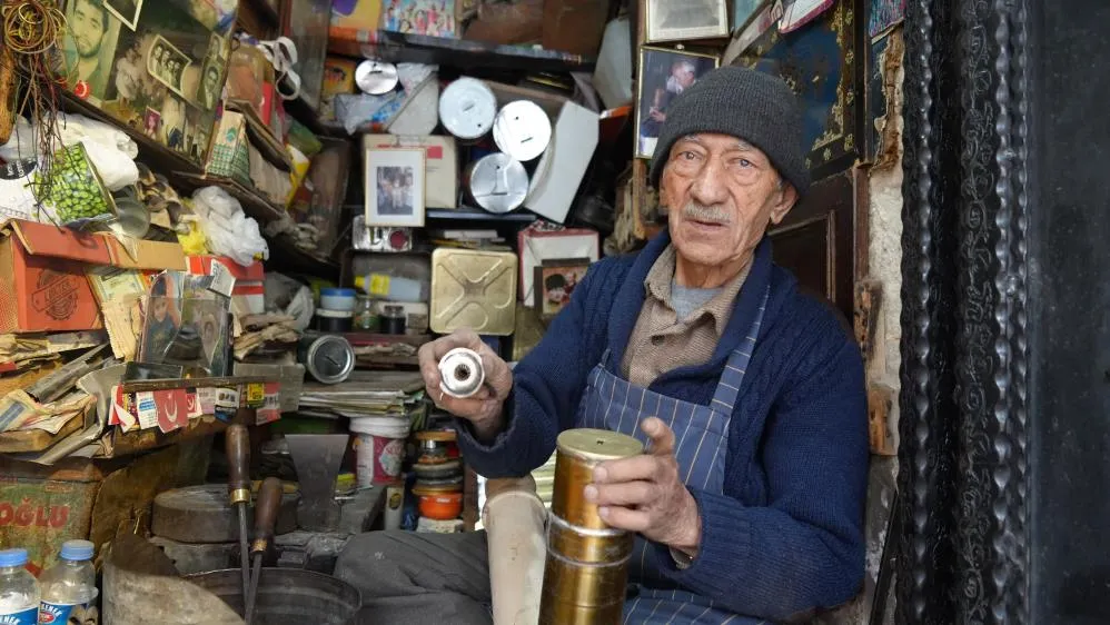 Gaziantep'te Teneke Ustası, 66 Yıldır Birçok Ülkeye İhracat Yapıyor