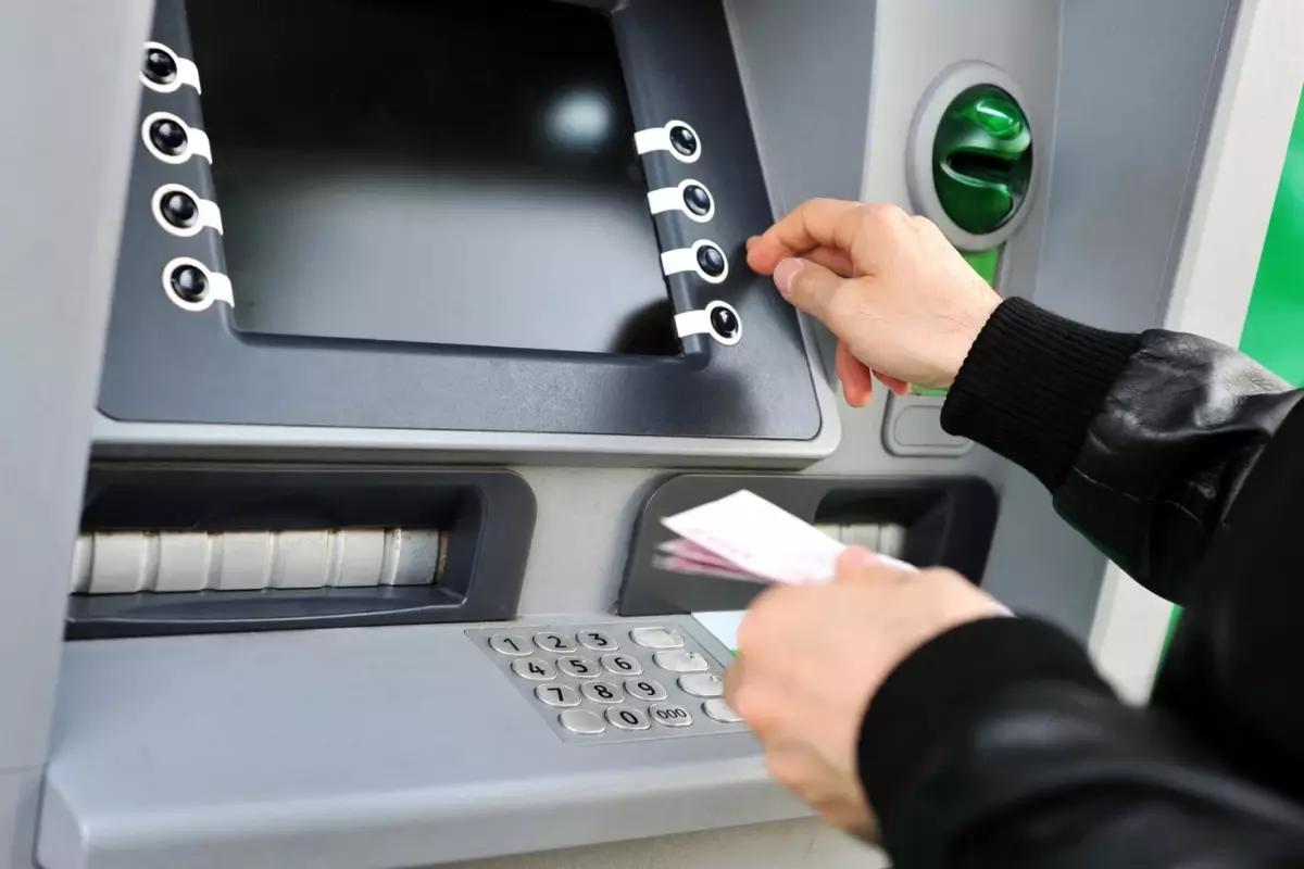 ATM'lerde Ücretsiz Para Çekme Sınırı Değişti