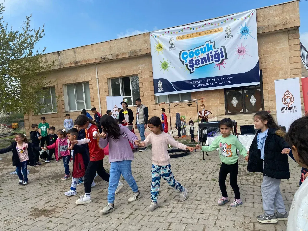 Köy Çocuklarına Bayram Eğlencesi