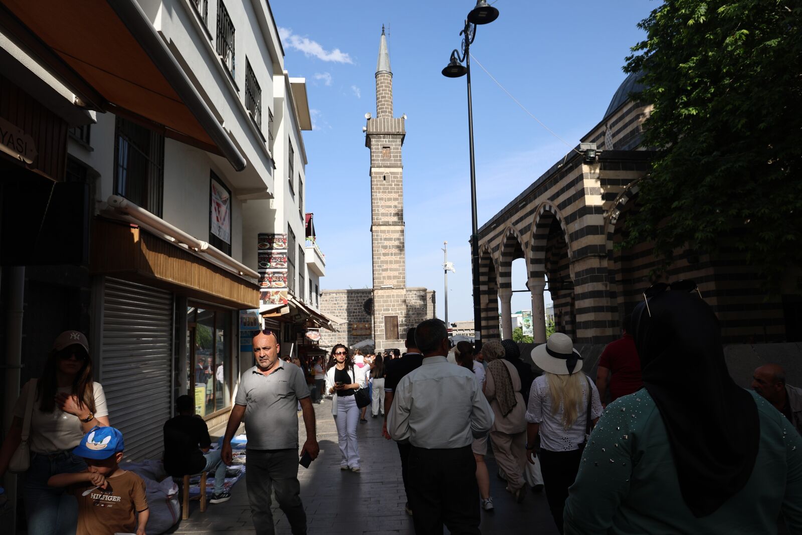 Diyarbakır’da Kadına Şiddet Uygulayana İş Yok!