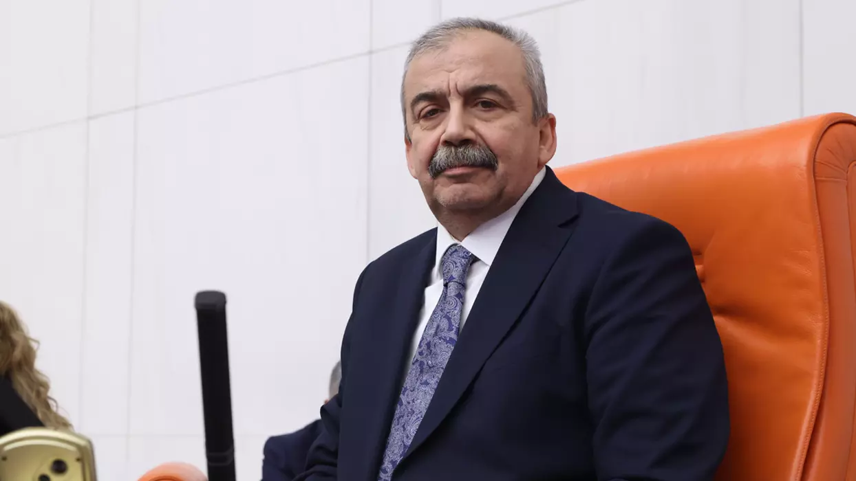 Sırrı Süreyya Önder Hayatını Kaybetti