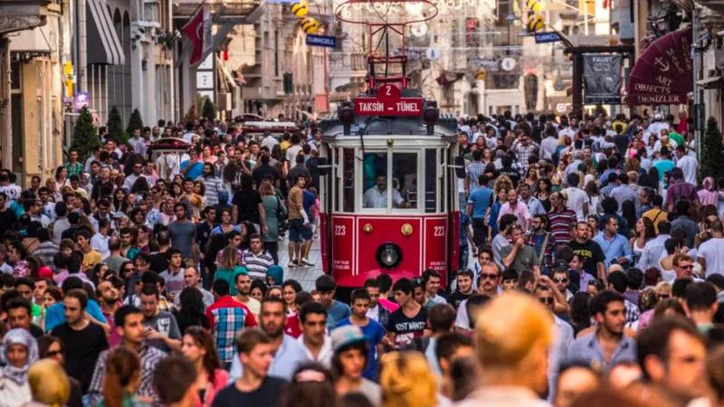 Araştırma: Türkiye'de 'Eğitimde de İstihdamda da Olmayan Gençlerin' Oranı Zirvede