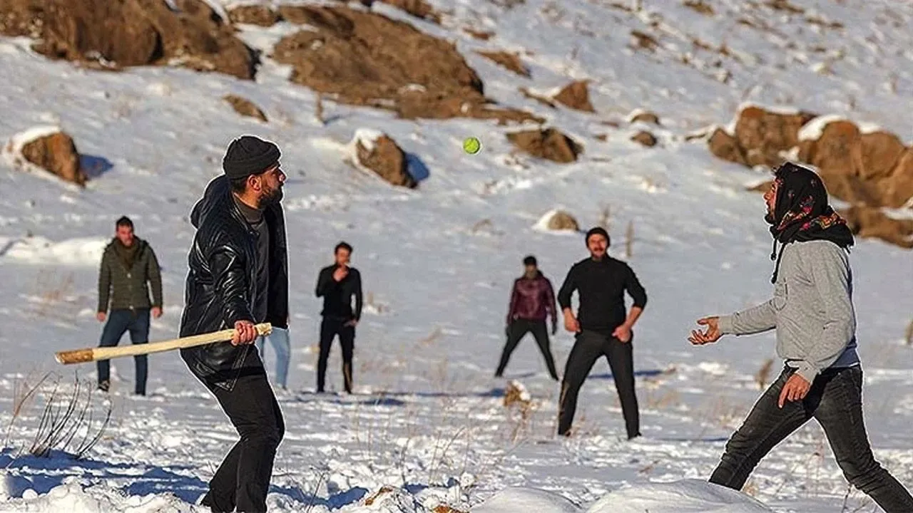 Kürt Beyzbolu Hayat Buluyor