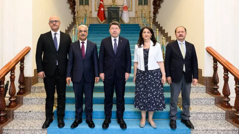 DEM Parti’den Adalet Bakanı'na Ziyaret: Demirtaş'ın Tahliyesi de Dahil Her Konu Konuşuldu