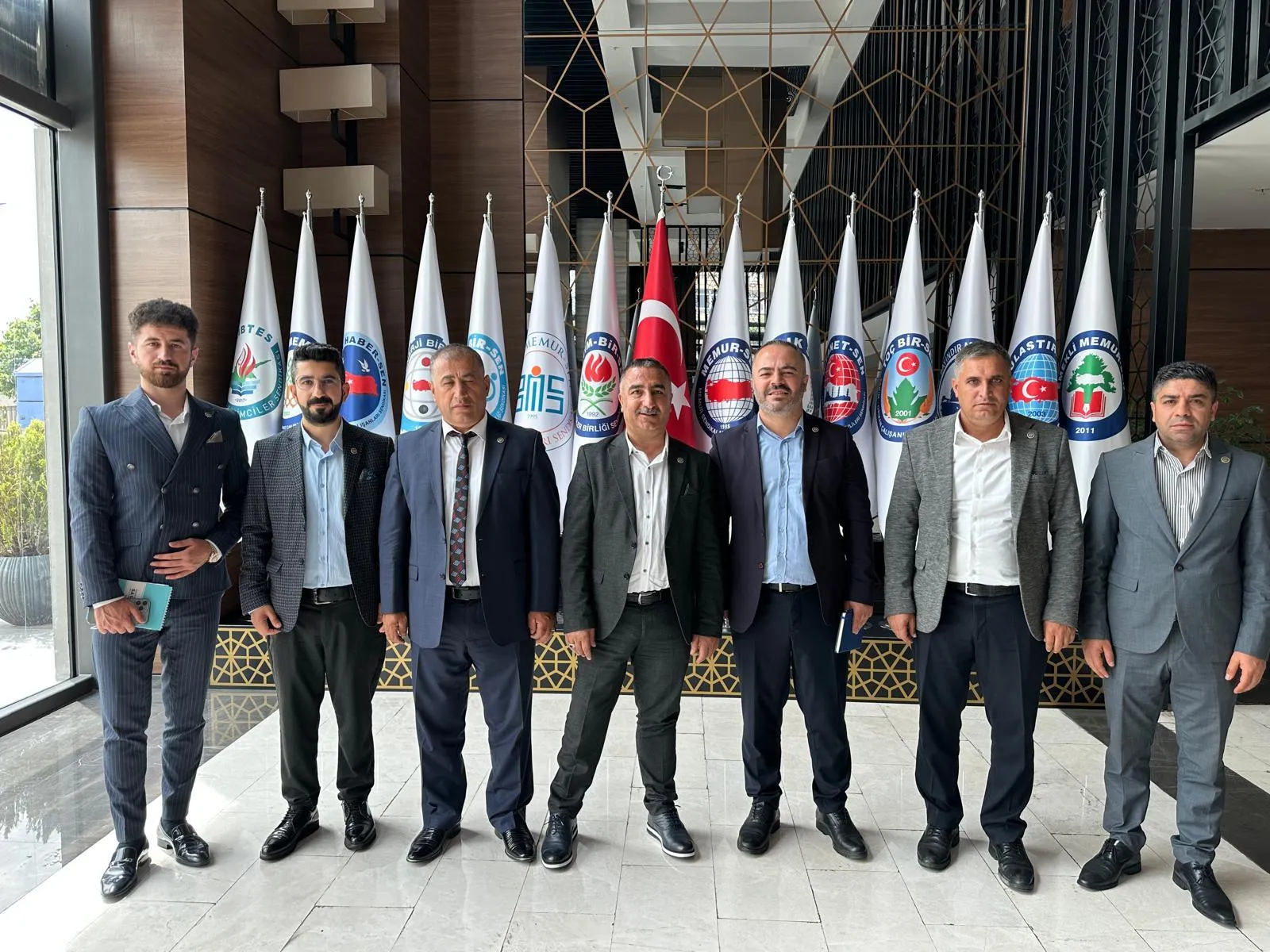 Hükümete Atama ve Uzmanlaşma Çağrısı