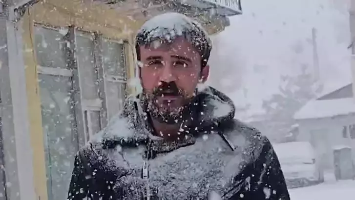 Doğu Buz Kesti; 2 İlçe -25 Dereceyi Gördü!
