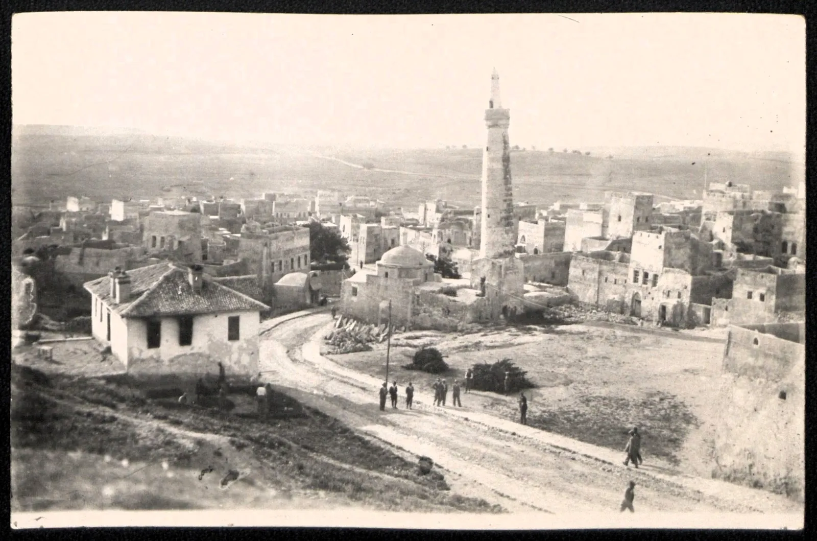 Küçük Siirt’ten Büyük Dünya’ya: Coşkun Aral’dan “İmkansız Coğrafyalar”