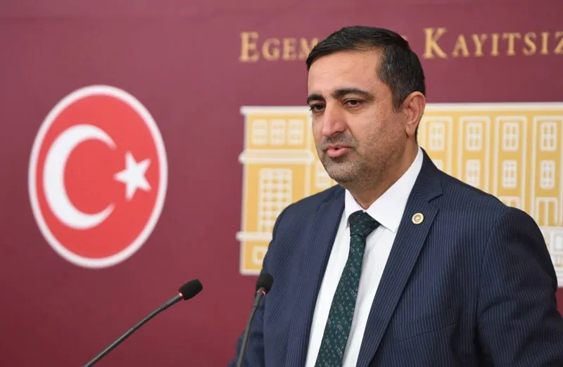 HÜDA PAR’lı Ramanlı: “Rojava’nın Acısını Hissetmiyorsak Kürtlüğümüzden Şüphe Etmeliyiz”
