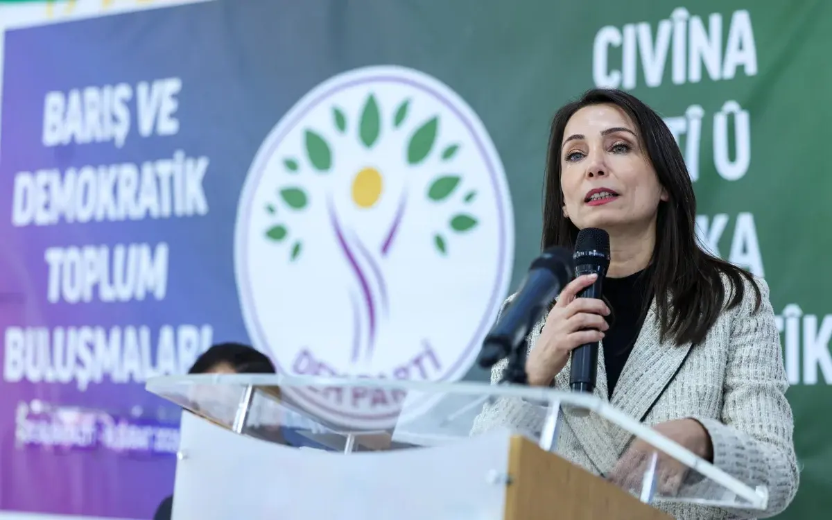 Tülay Hatimoğulları: “Kırmızı Çizgiler Yarışmamalı”