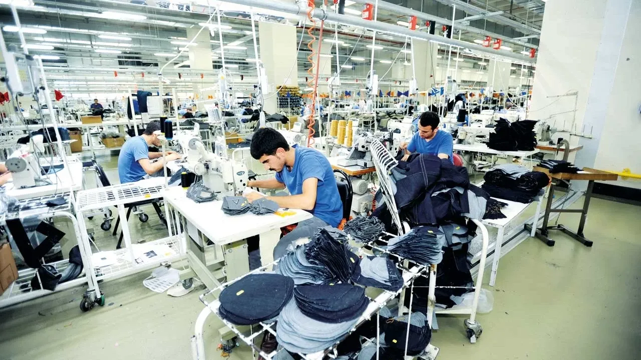 10 Bin Fabrika Kepenk İndirdi