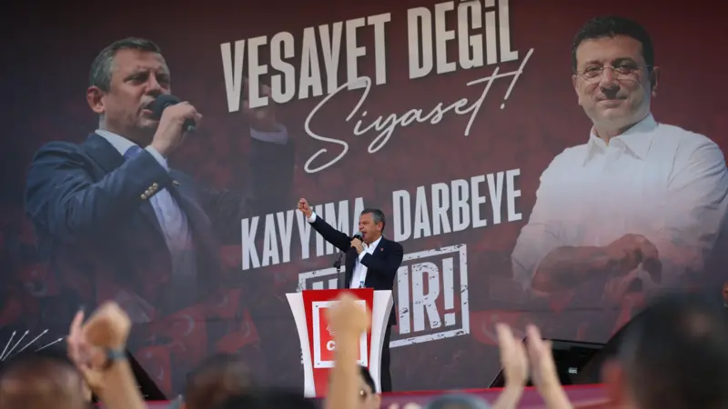 CHP'den İki Aşamalı Seçim Hamlesi: Erken Seçime Zorlayacak