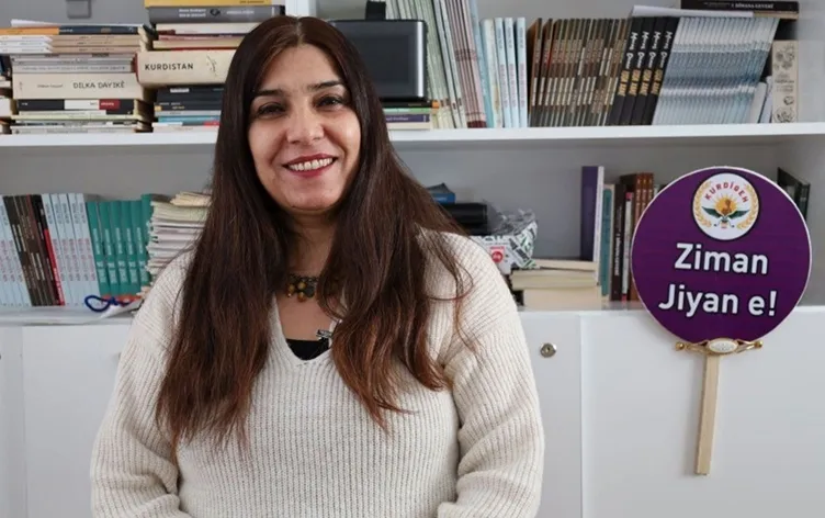 Türkçe Öğretmeniyken KHK ile İhraç Edildi, Yönünü Kürtçeye Döndü: 50 Kitap Çevirdi