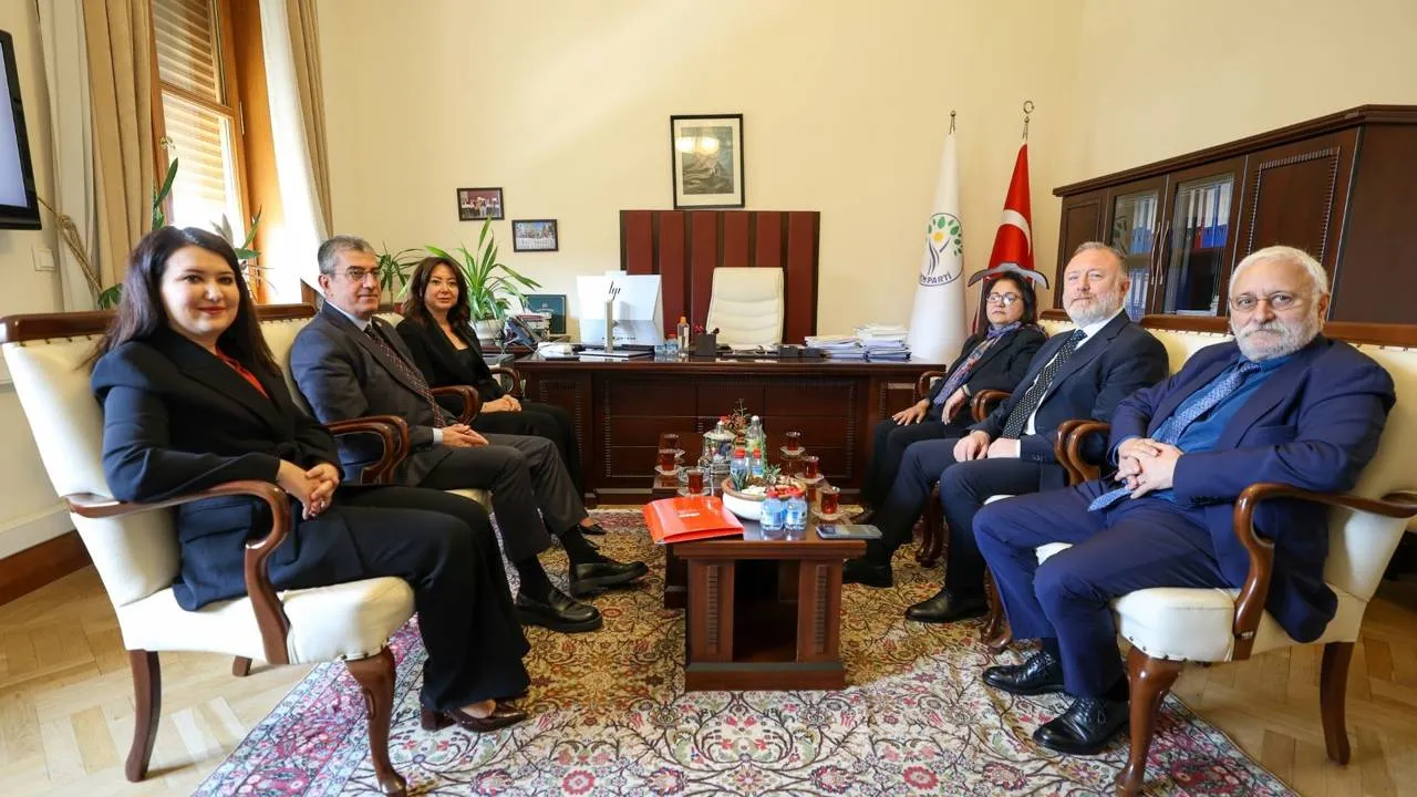 CHP'den DEM Parti'ye 'Ara Seçim' Ziyareti