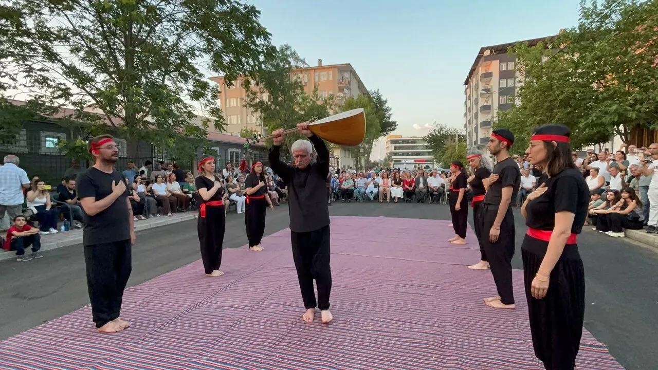 Diyarbakır'da Kerbela Anması Yapıldı