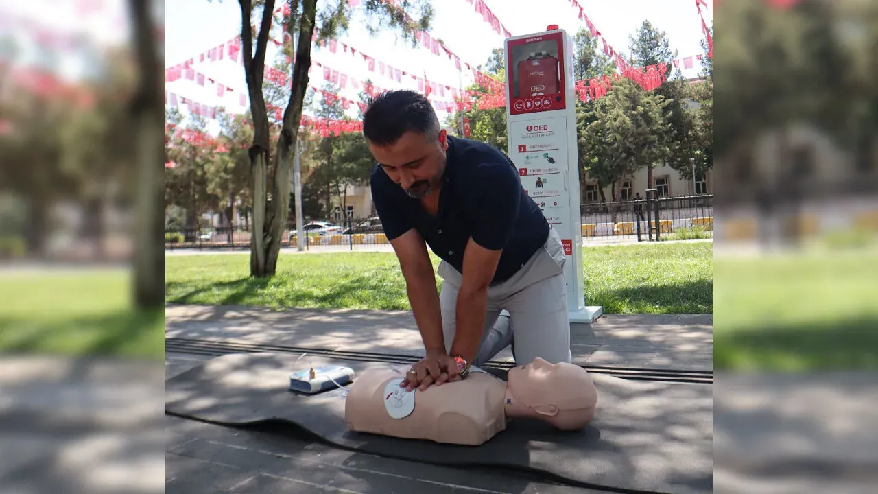 Diyarbakır'ın 4 Noktasına Hayat Kurtaran Cihaz Yerleştirildi
