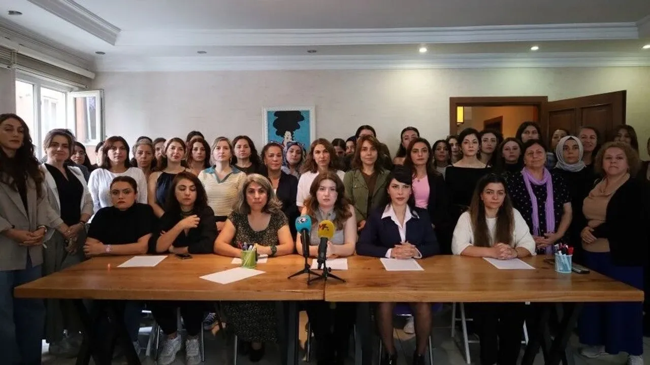 Diyarbakır'da Kadınlardan Ortak Karar: Her Salı Nöbet Tutulacak