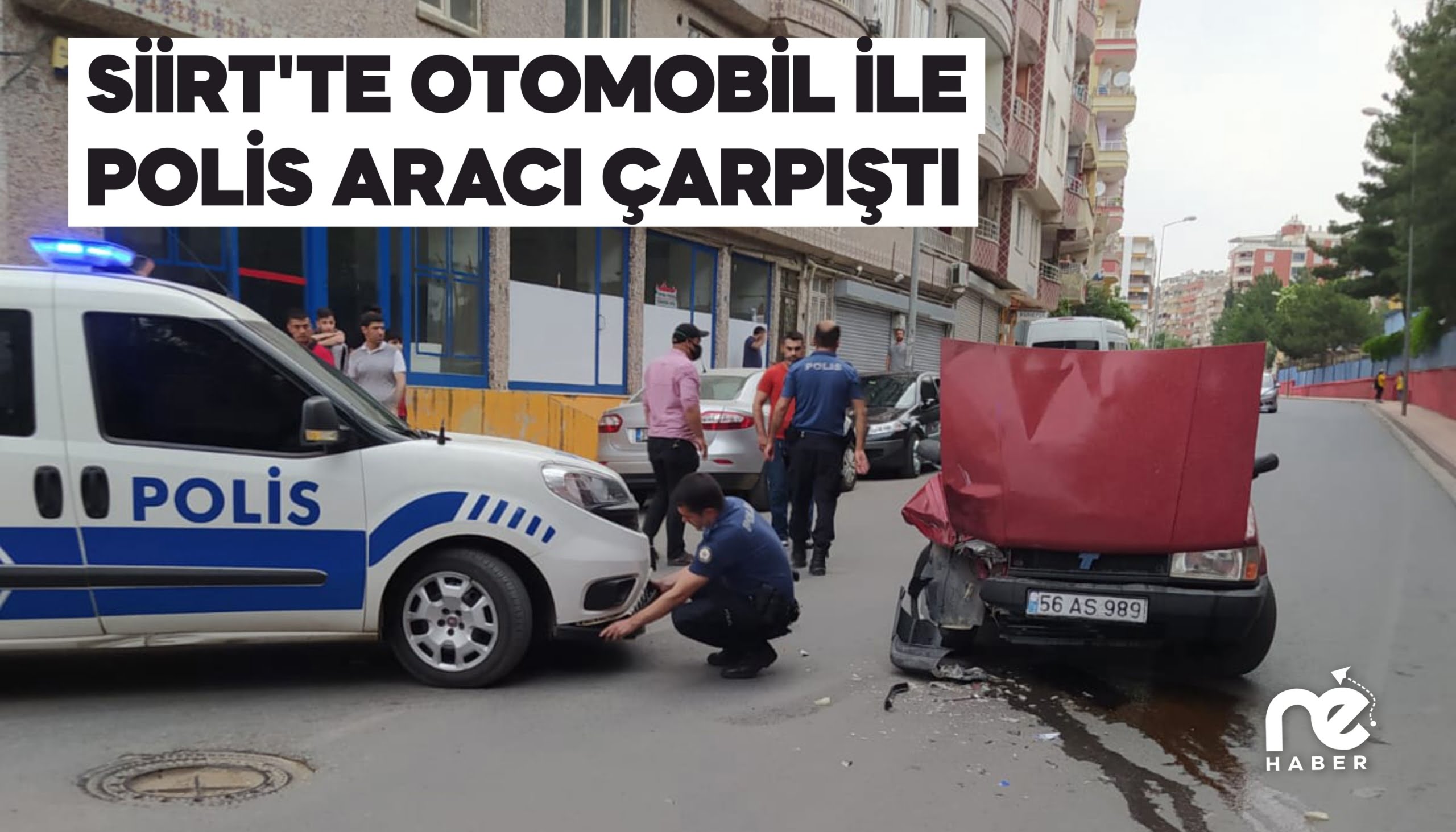 SİİRT’TE OTOMOBİL İLE POLİS ARACI ÇARPIŞTI