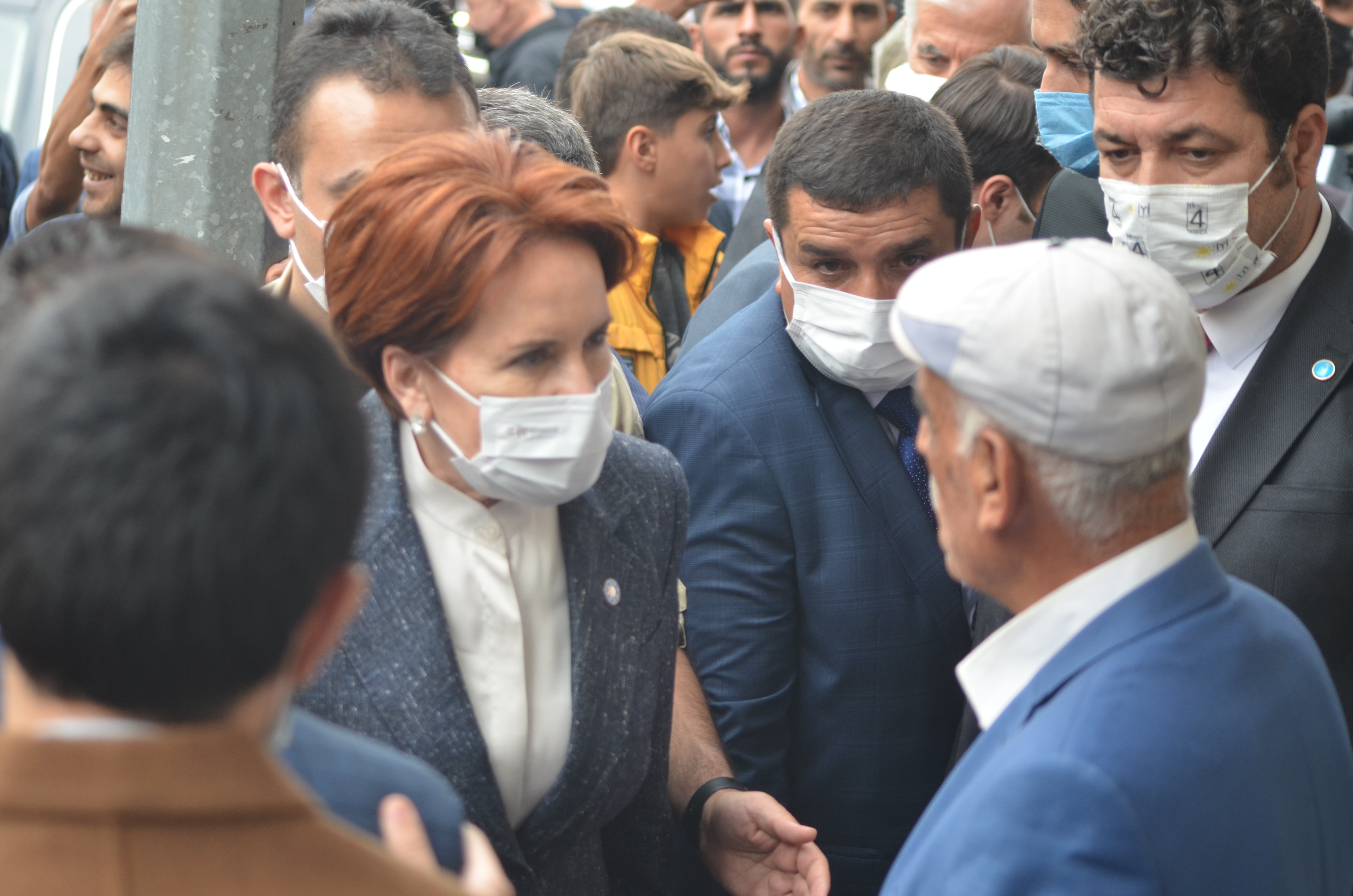 AKŞENER’İN KURTALAN ZİYARETİNDE GERGİNLİK