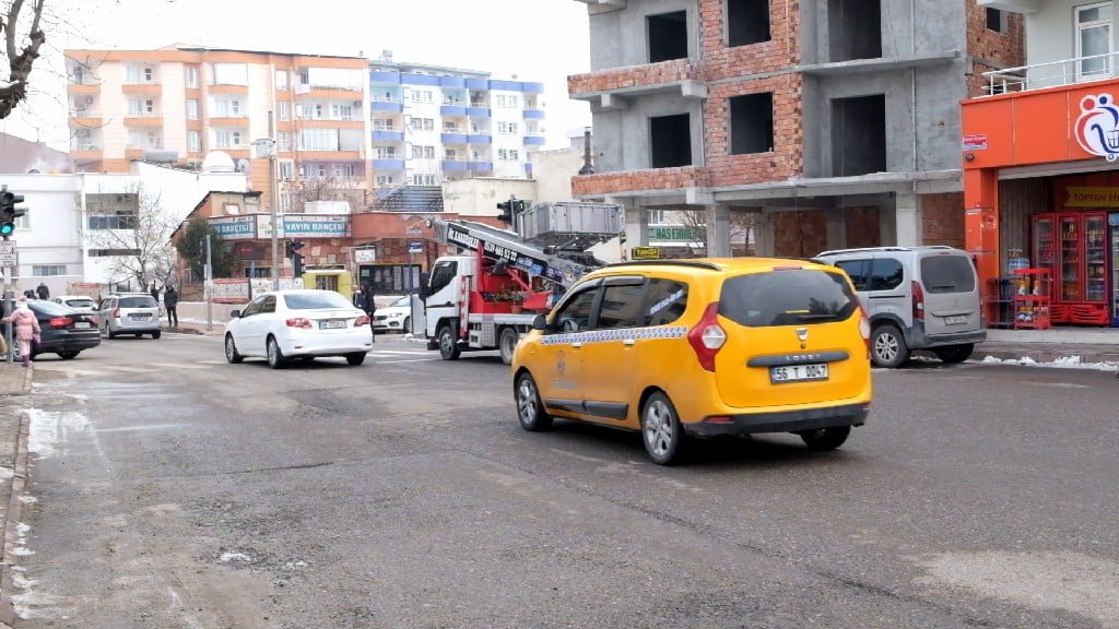 Taksiciler: “Siirt Belediyesi Yönetemiyor”