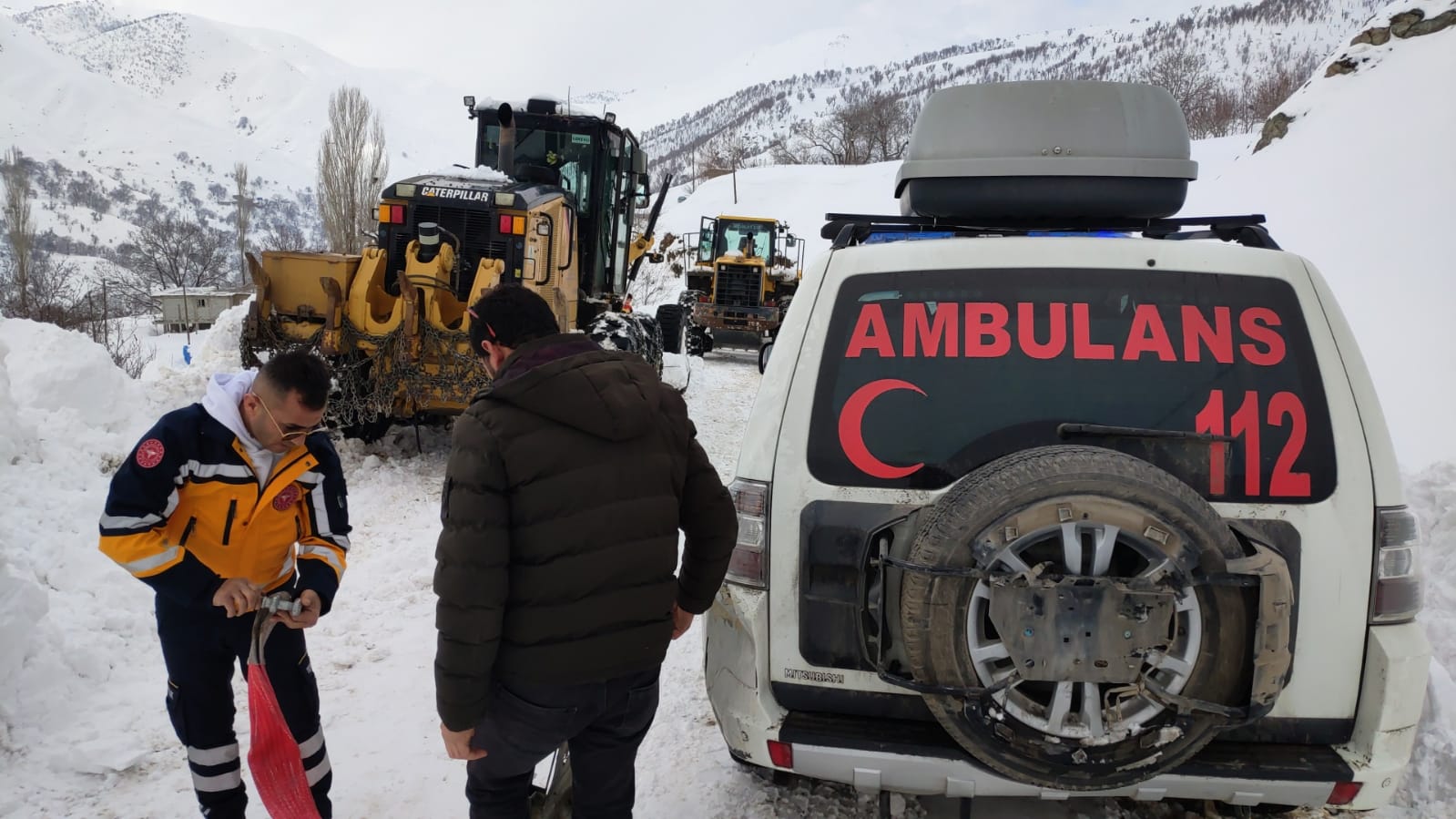 Şirvan'da Karda Mahsur Kalanlar Kurtarıldı