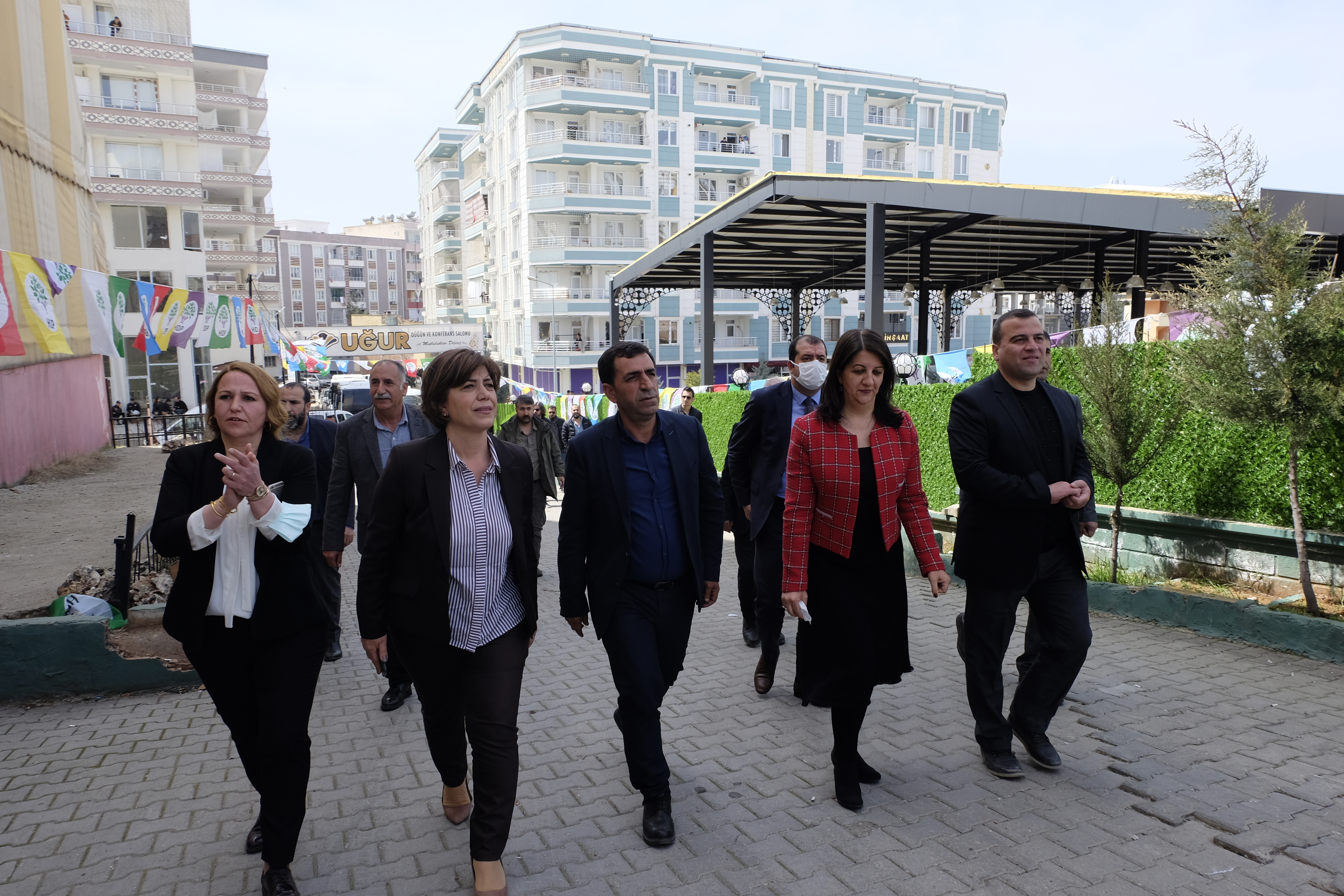 HDP Eş Genel Başkanı Buldan: ''Ukrayna'da Barış Olsun Derken Barış Olmasını İsteyen Demirtaş'ın 5 Yıl Cezaevinde Olduğunu Hatırlatmak İsterim''