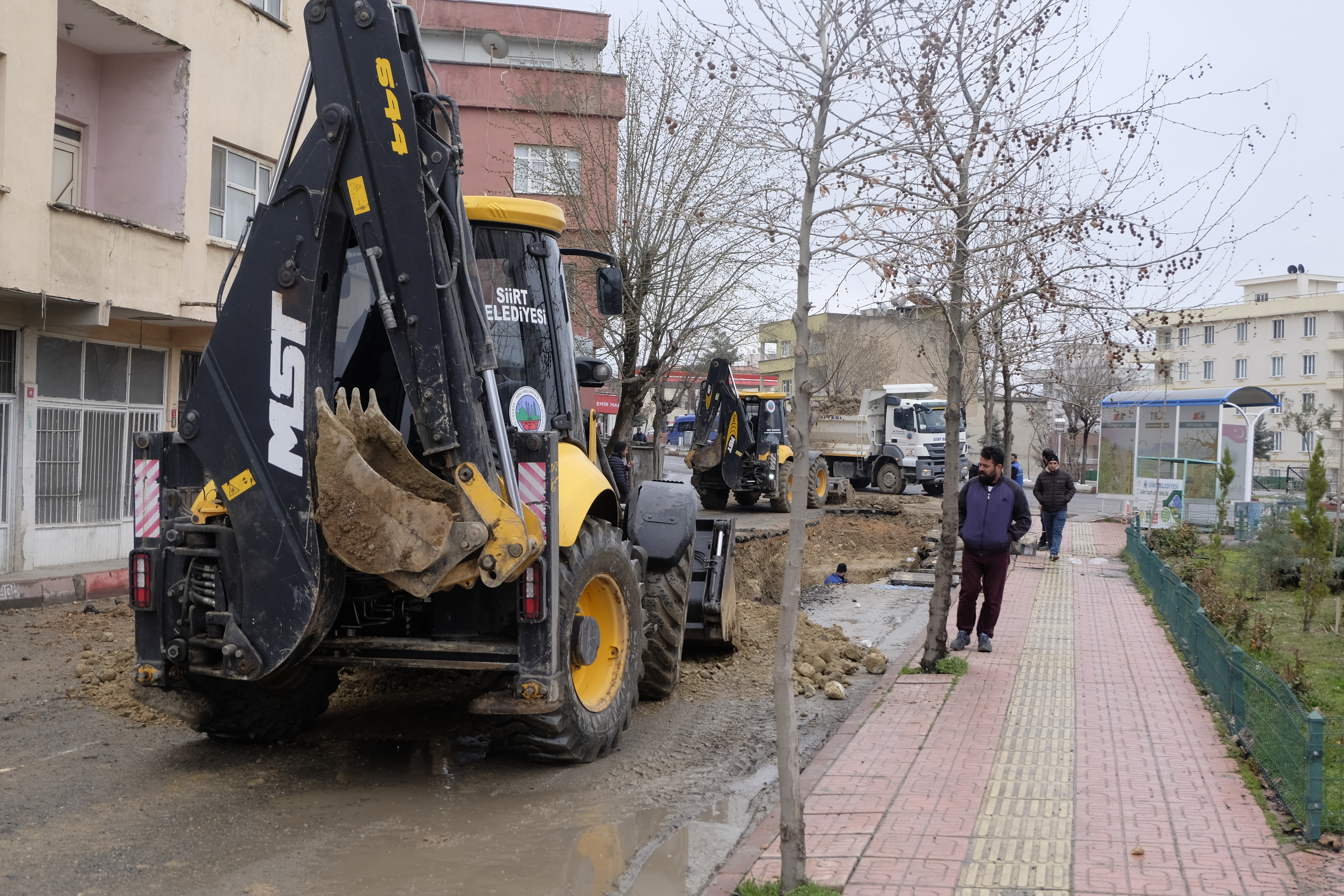 Haberimizden Sonra Yolun Çöken Kısımları Onarılmaya Başlandı