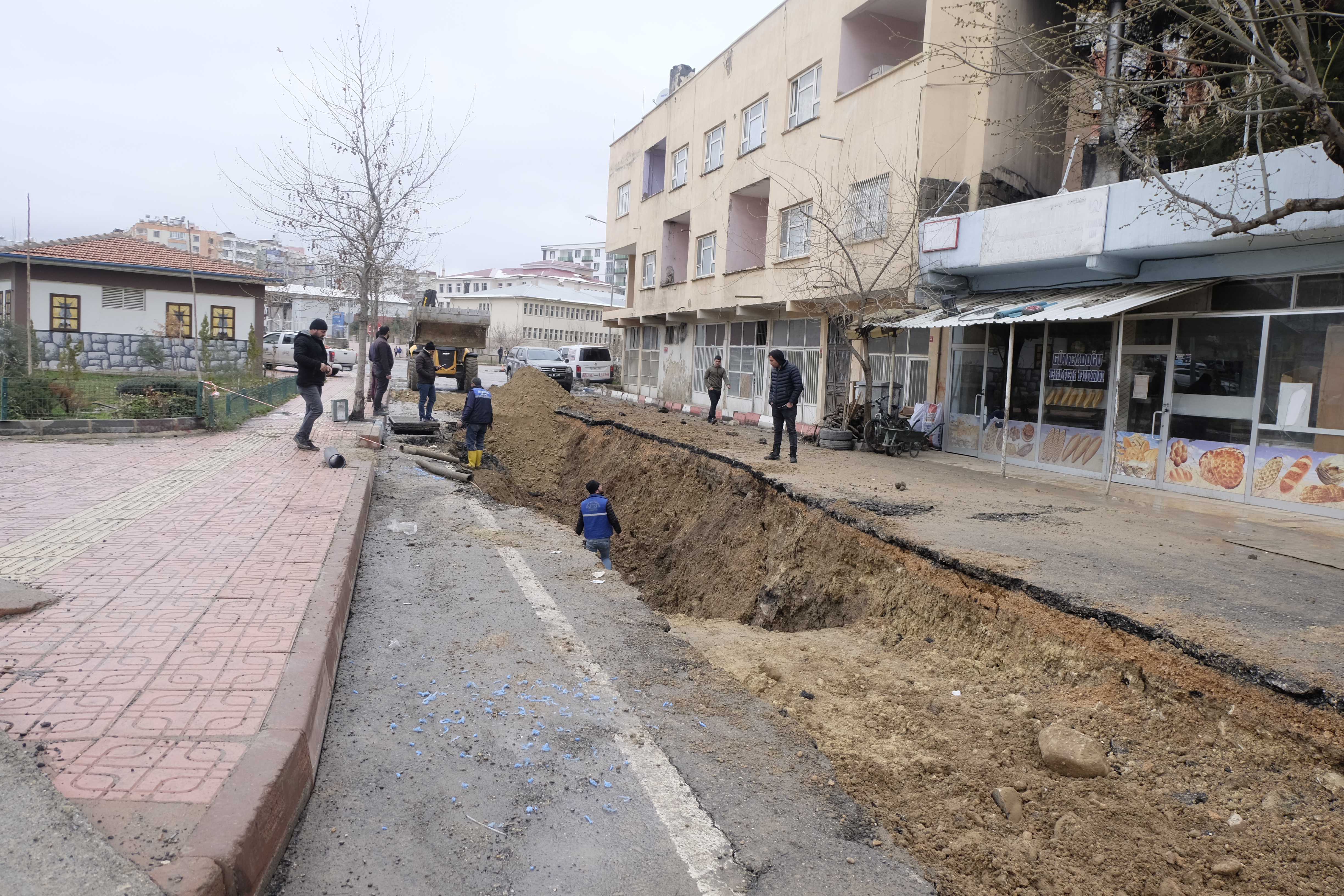 Haberimizden Sonra Yolun Çöken Kısımları Onarılmaya Başlandı