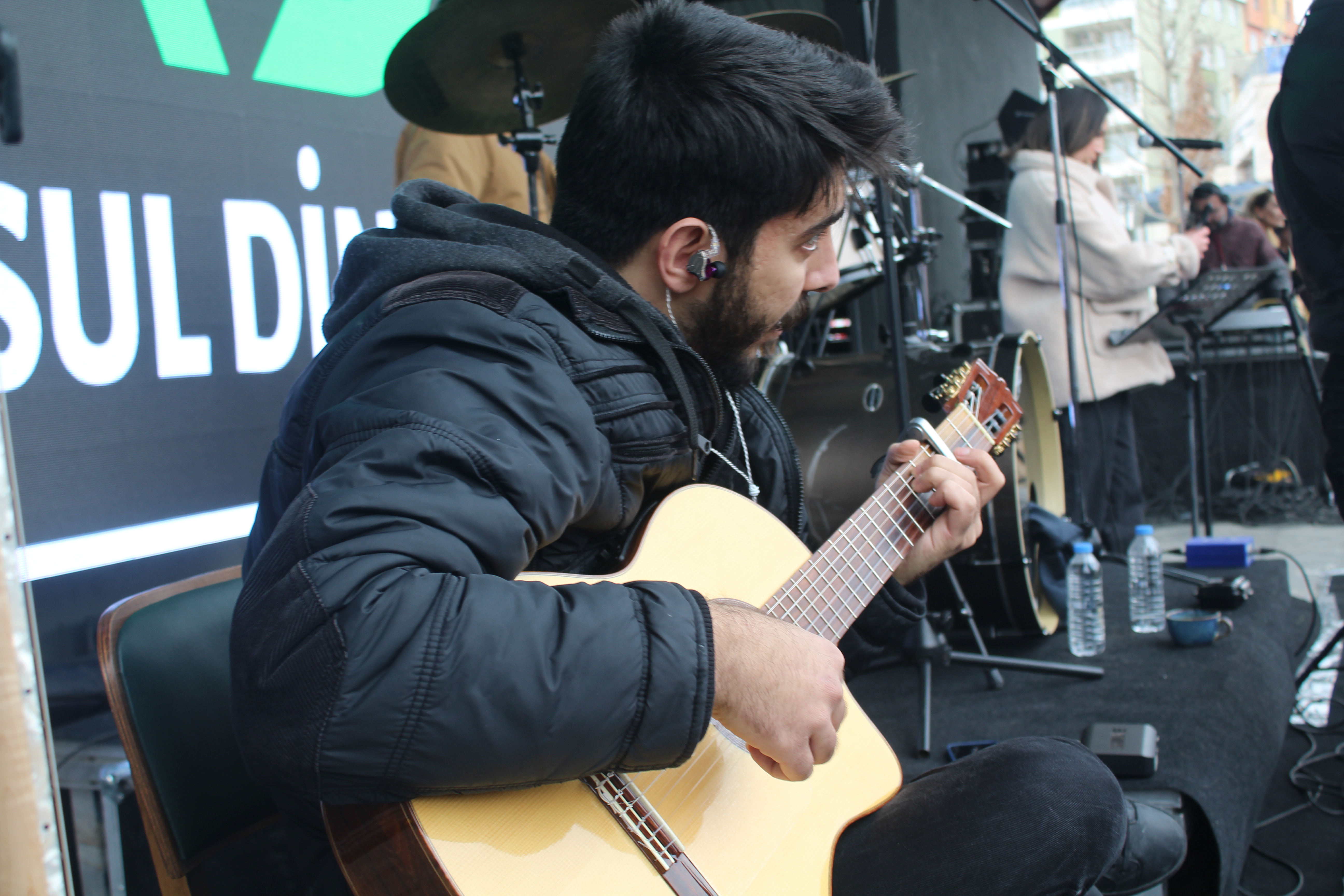 Nevruz Kutlamaları Kapsamında Resul Dindar Konseri Gerçekleştirildi