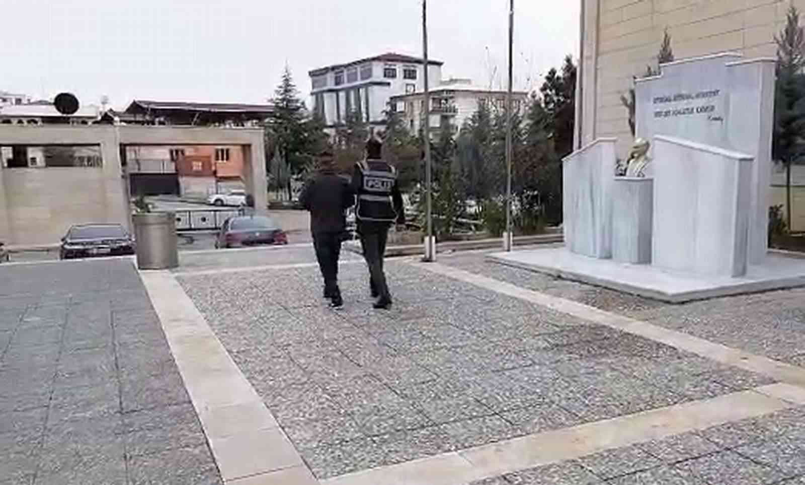 Siirt'te demir pano çaldığı gerekçesiyle 1 kişi tutuklandı