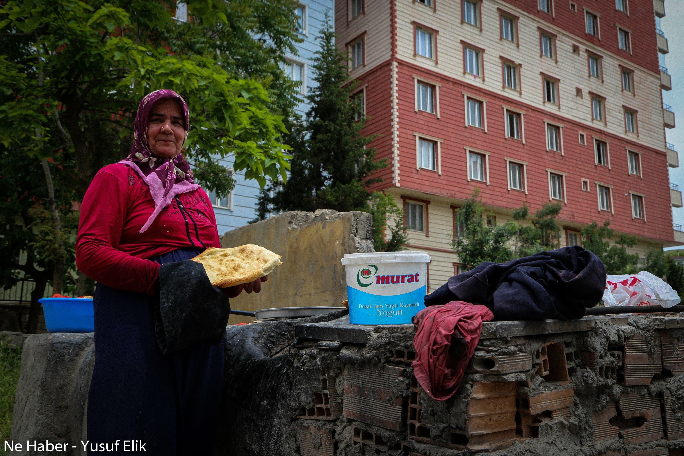 Foto Galeri | Apartmanların Arasında Tandır Ekmeği