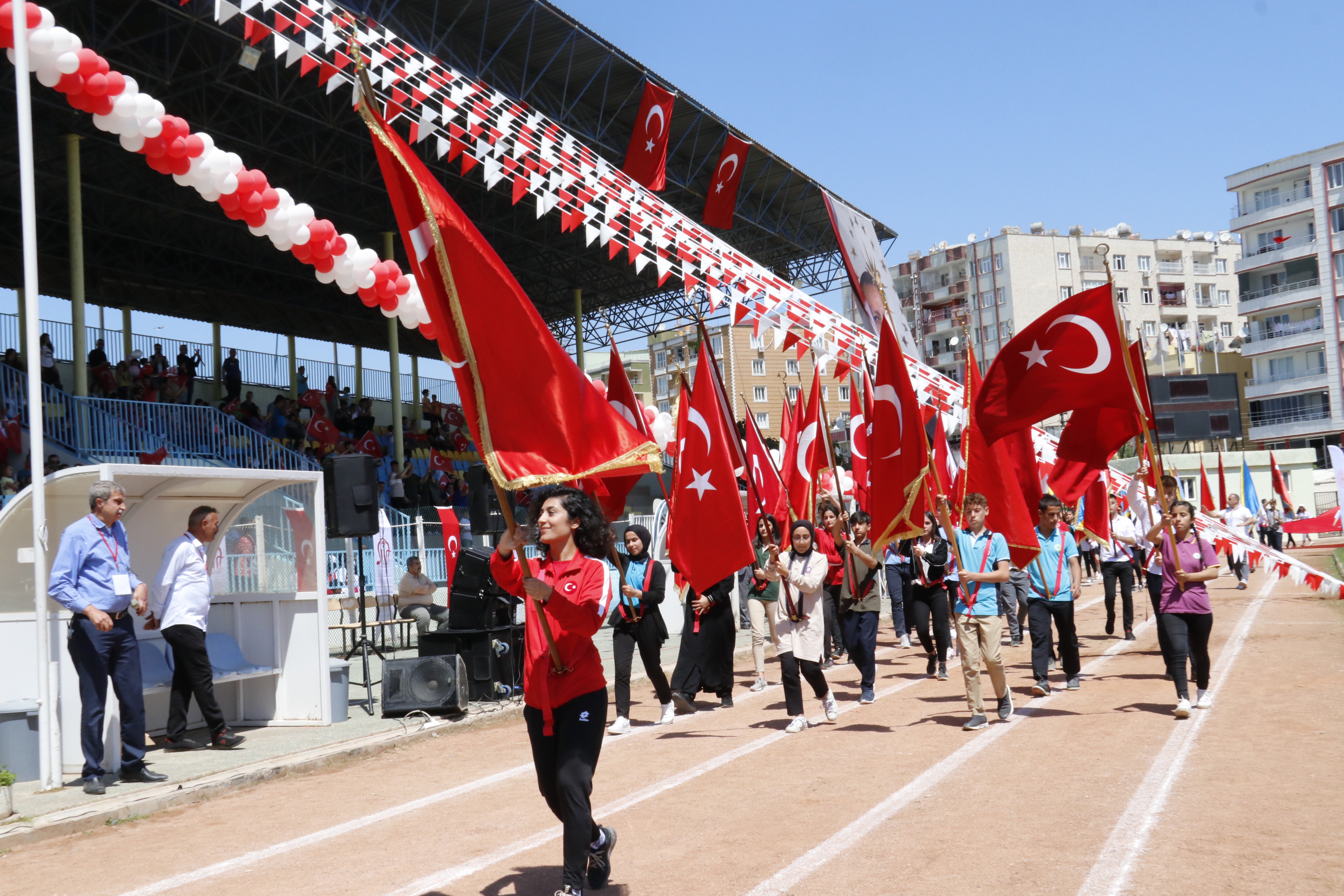 Siirt'te 19 Mayıs Atatürk'ü Anma Gençlik ve Spor Bayramı Kutlandı