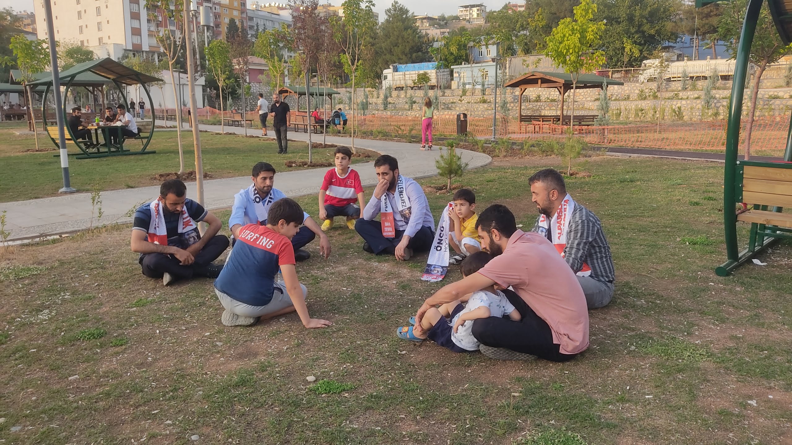 Siirt'te Furkan Vakfı Gönüllüleri ile Polis Arasında Gerginlik