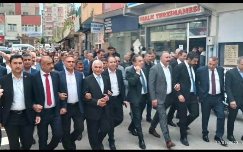 Kurtalan’da Ak Parti Seçim Lokali Açıldı