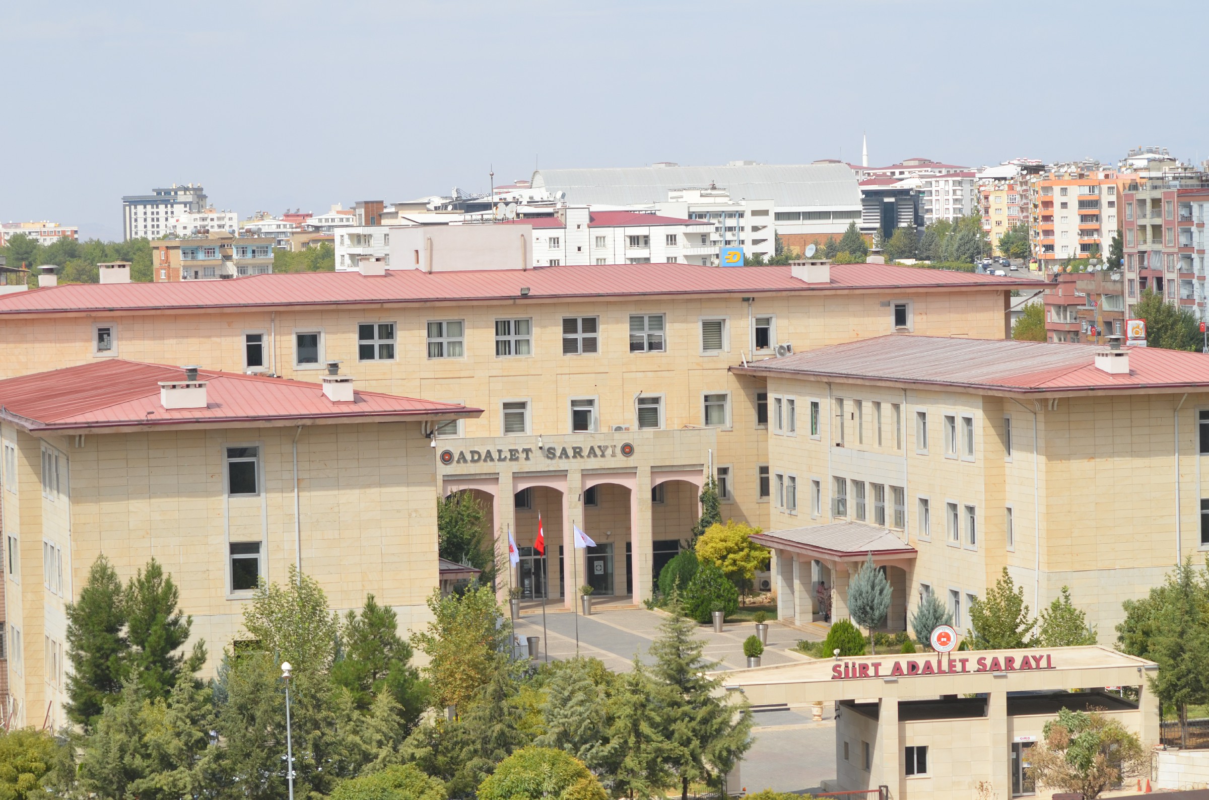 Siirt Adliyesinde Çok Sayıda Yargı Mensubunun Yeri Değişti