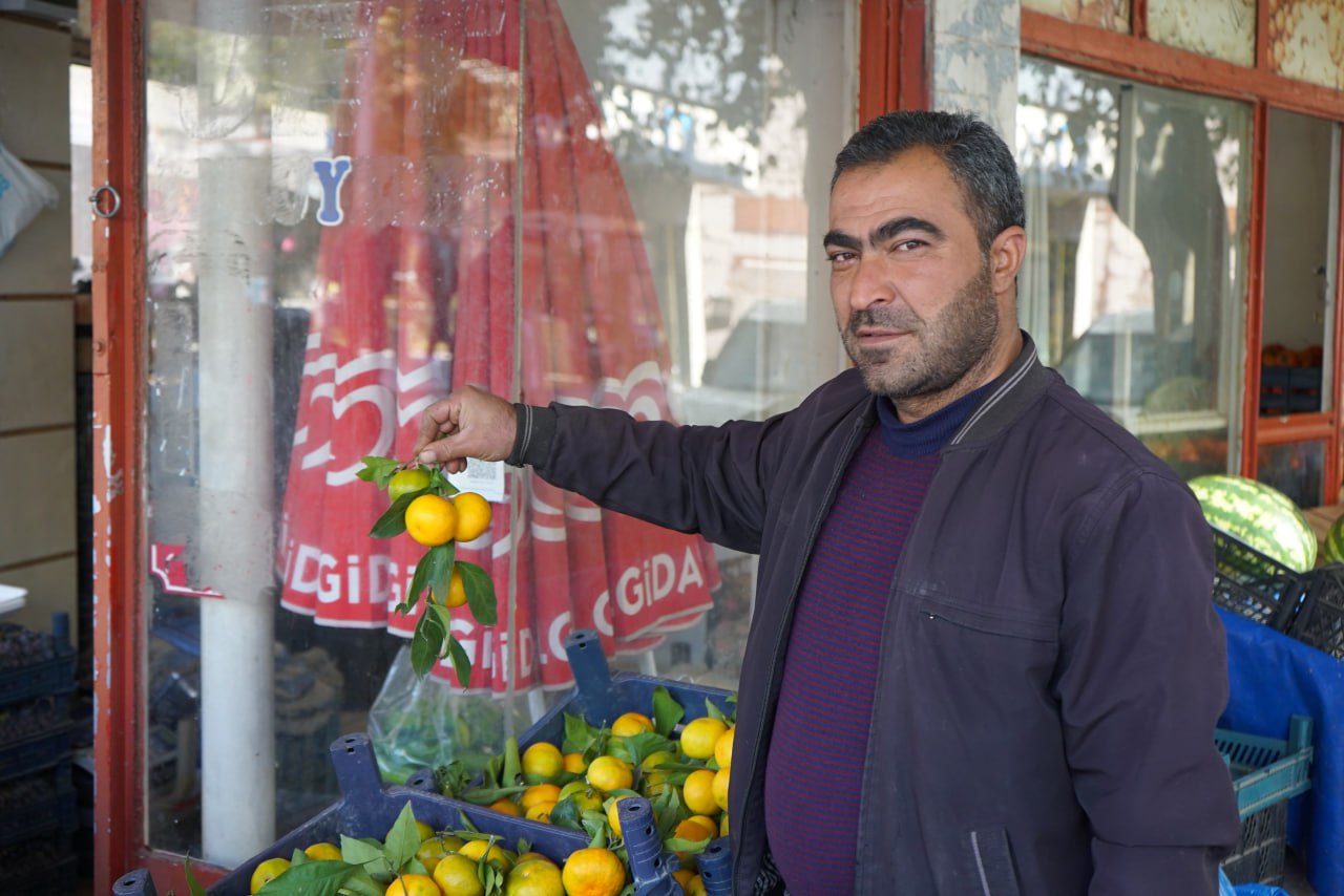 Kışlık Meyveler Tezgahlardaki Yerini Almaya Başladı